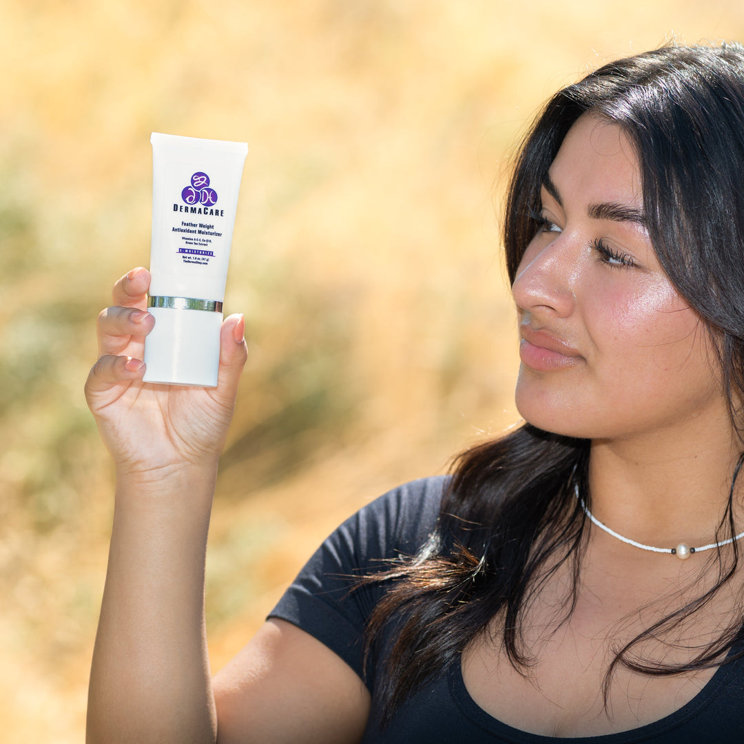 Hidratante antioxidante DermaCare Feather Weight
